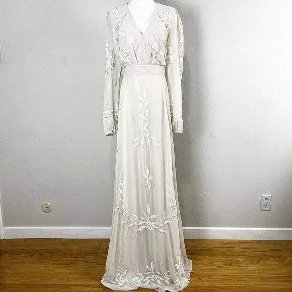Anthropologie BHLDN Belize Embroidered A-Line Long-Sleeve V-Neck Gown Size  18